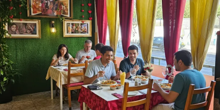 Almoço de grupo no Namastey India, restaurante indiano em Massamá